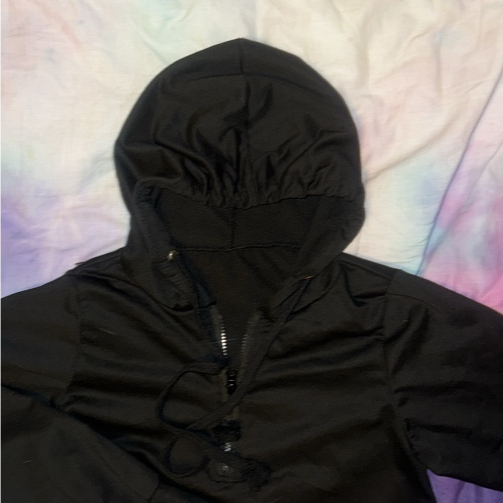 Black Hooded Pullover
